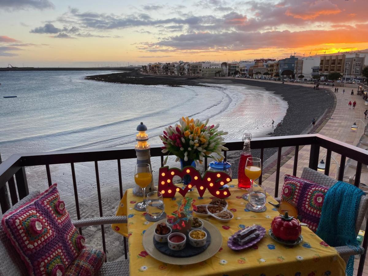 Emycanarias Primera Linea De Playa Arinaga Exterior photo